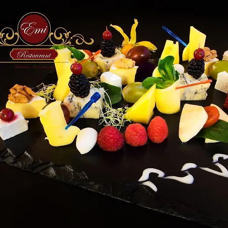 Emi Hotel *